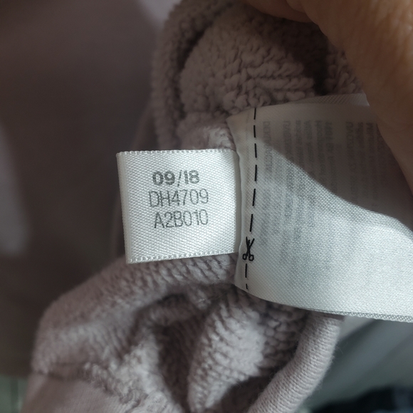 Adidas Women's Originals Hoodie Ice Purple DH4709 Size Medium. - Picture 9 of 10